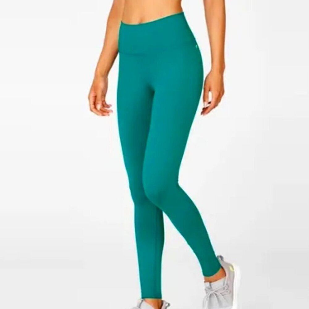 Fabletics High-Waisted Solid PowerHold® 7/8 Leggings in Size XS, Viridian: